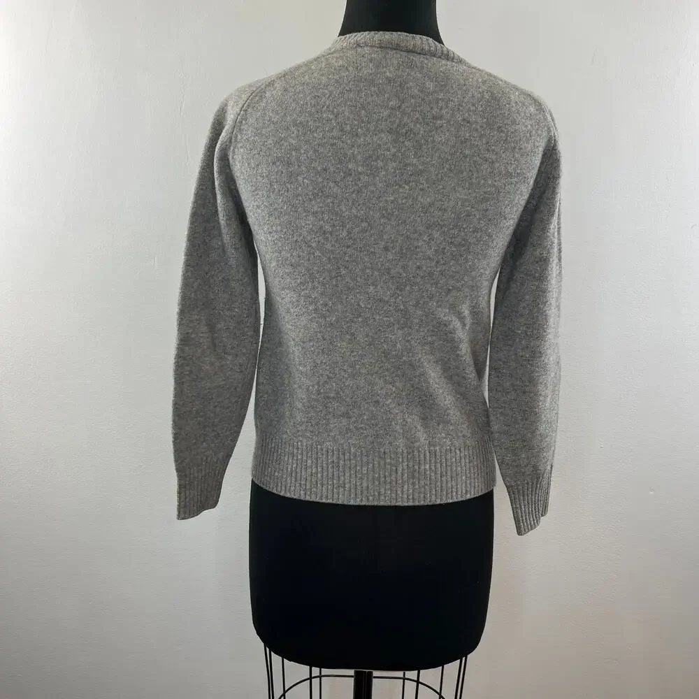A.P.C. Gray Knit Long Sleeve V-Neckline Ribbed Hem & Cuffs Pullover Sweater XS?